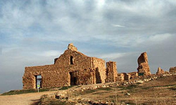 آب در آتشگاه جریان می یابد