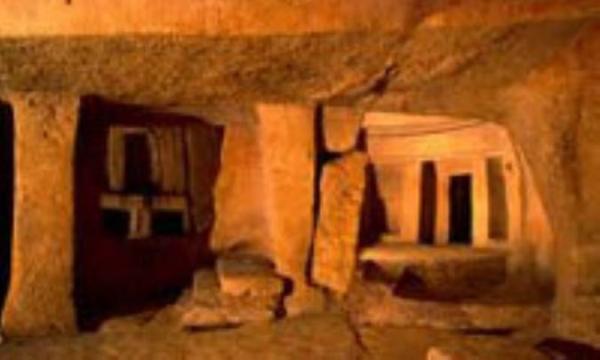 بزرگترین معبد زیرزمینی دنیا