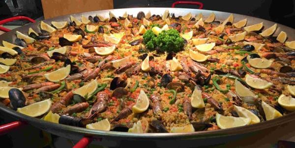 غذای معروف اسپانیا چیست؟